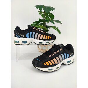 Nike Women's  Air Max Tailwind 4 Black Sneakers Size 6 US
